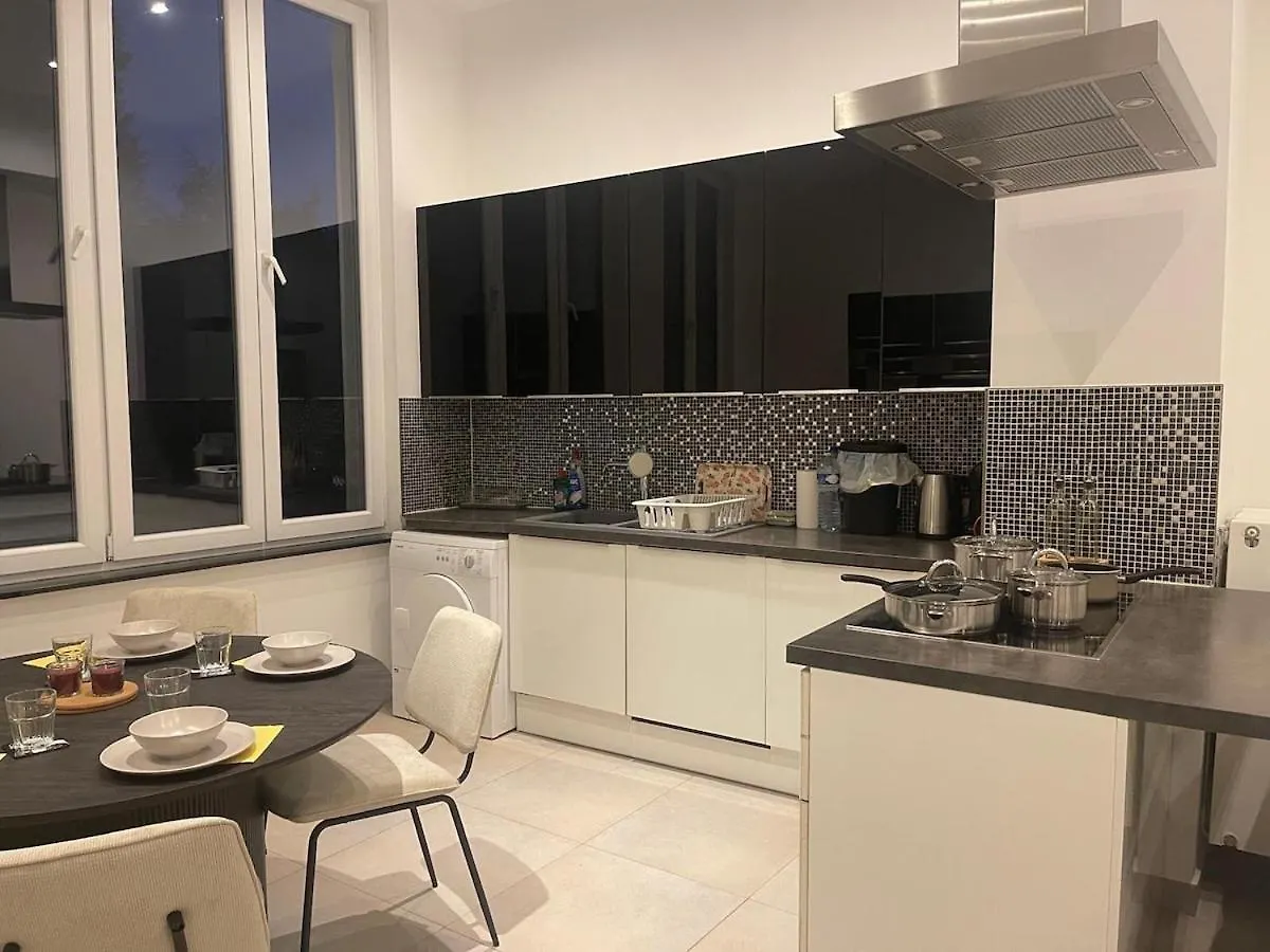 Cozy And Luxurious Apartment In Brussels, Laeken 0*, Brussels